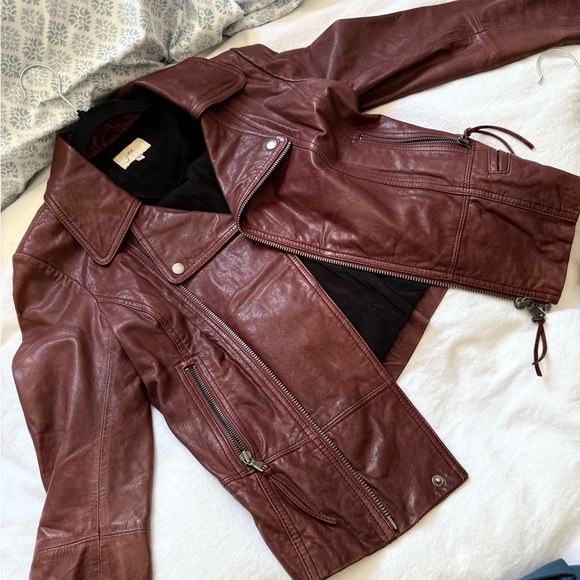 Chic Burgundy Leather Jacket - Picture 1 of 2
